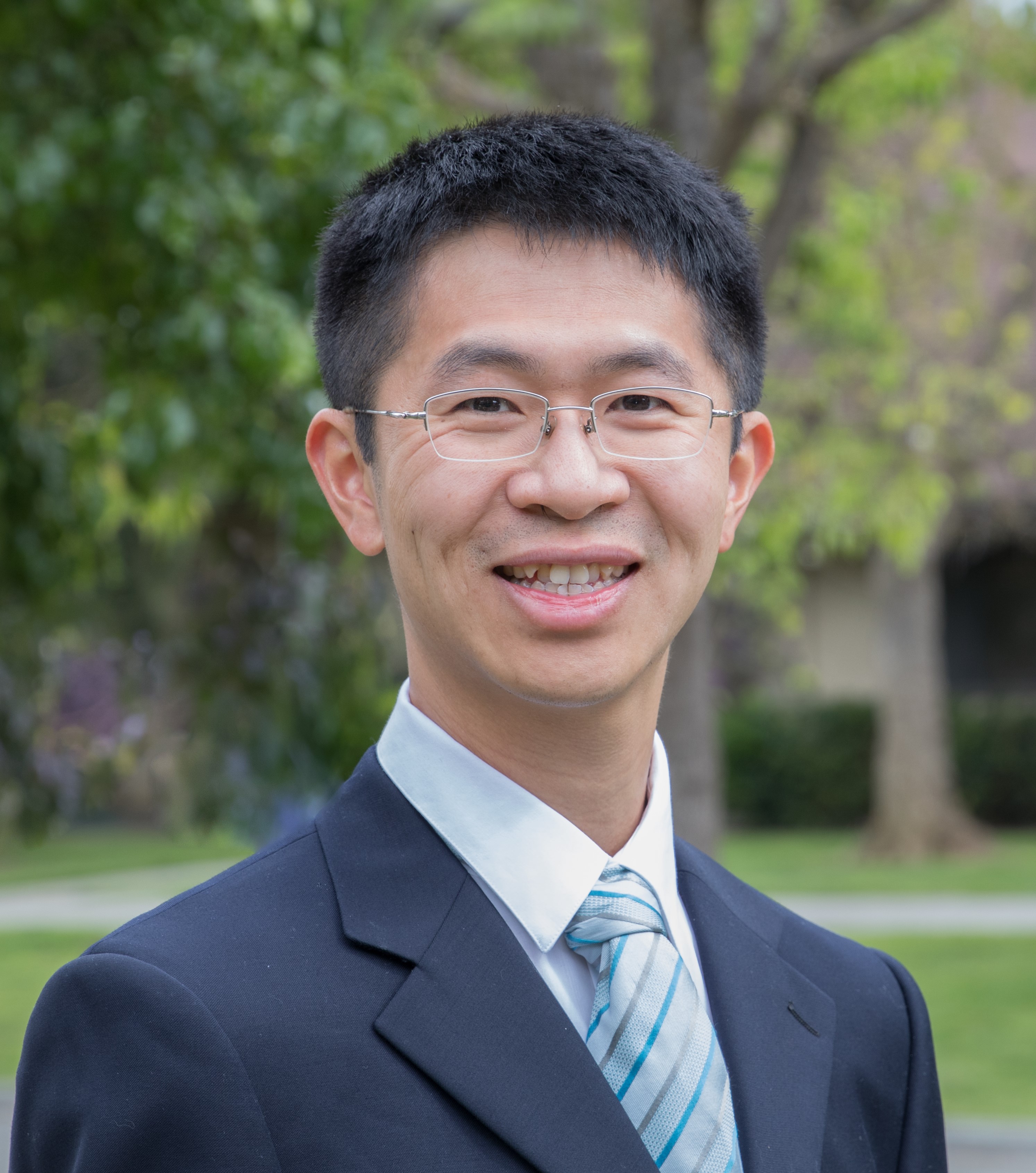 Dr. Weijian Yang 